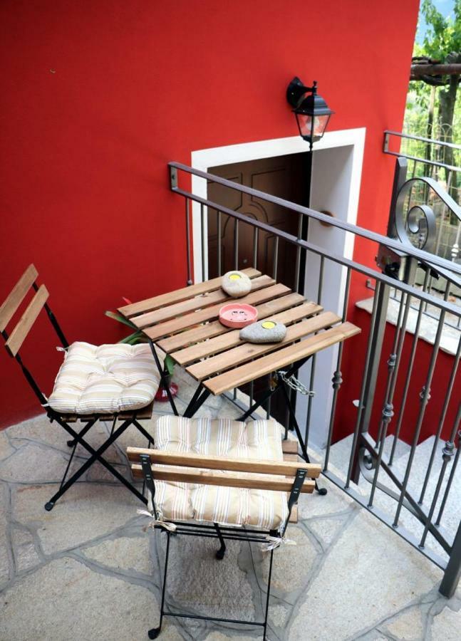 Agriturismo Nonni Devia Lucinasco Eksteriør billede